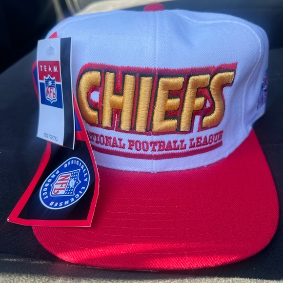 Kansas City Chiefs Pro Player SnapBack Hat. Brand New. Vintage 1990’s. One Size
